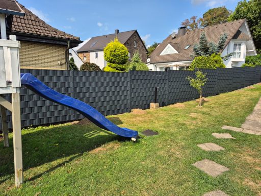 Gartenzaun mit Sichtschutzstreifen in Schwerte Gartenzaun mit Sichtschutzstreifen in Schwerte